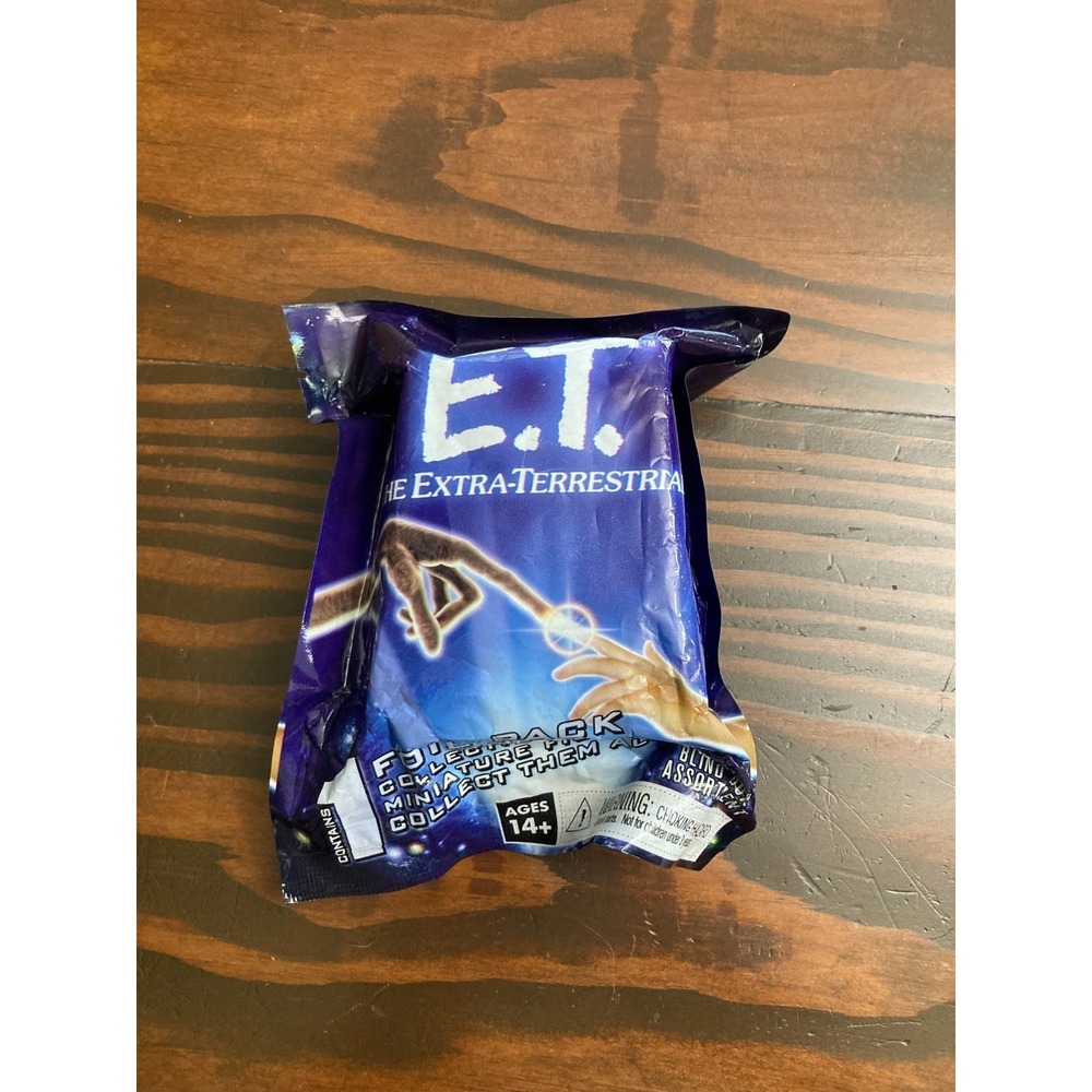 2012 E.T. The Extra-Terrestrial Foil Pack Collectible Miniature Figurine - NEW